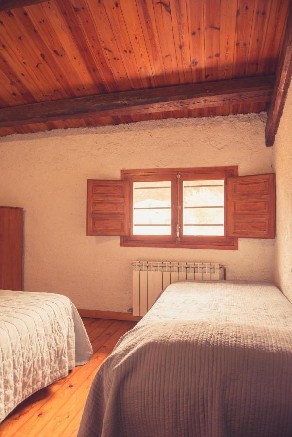 Complex Rural Can Caubet Berga Exterior photo