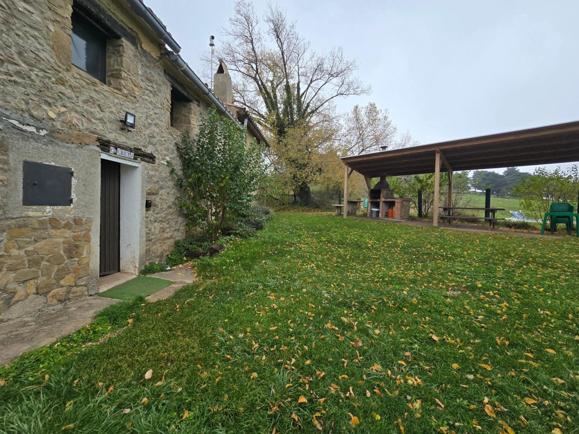 Complex Rural Can Caubet Berga Exterior photo